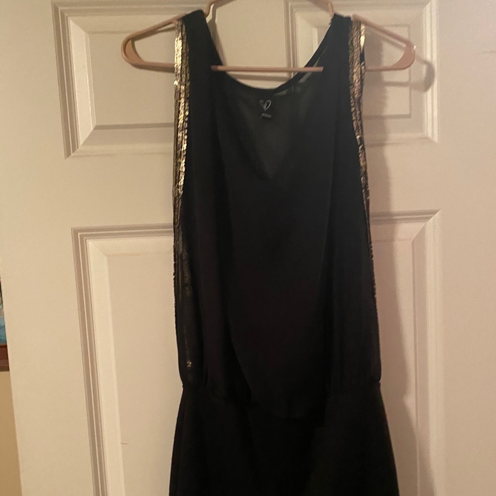 Windsor size M black dress.